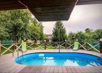 Сдается в аренду дом, 234 м2, Санкт-Петербург, улица Руднева, 30А