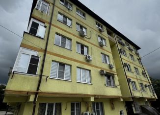 Трехкомнатная квартира на продажу, 100 м2, Краснодарский край, Армавирская улица, 138