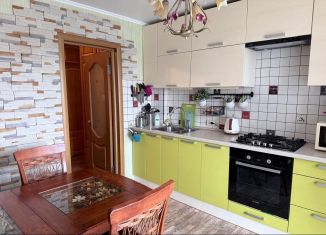 Продаю трехкомнатную квартиру, 78 м2, Ставрополь, улица Ковалёва, 1