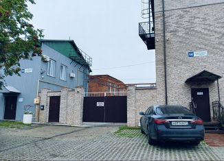 Сдаю в аренду производство, 350 м2, Чебоксары, улица Текстильщиков, 16