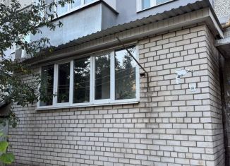 Аренда трехкомнатной квартиры, 48 м2, Калужская область, улица Урицкого, 16