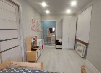 Продажа 2-комнатной квартиры, 45 м2, Мурманск, улица Полухина