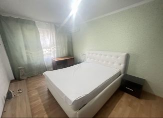 Продается 3-ком. квартира, 70 м2, Кропоткин, Коммунистическая улица, 36