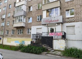 Продаю торговую площадь, 74.2 м2, Удмуртия, улица Воровского, 143