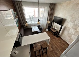 Продам 2-комнатную квартиру, 71 м2, Абакан, проспект Дружбы Народов, 52