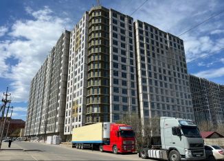 Продам 3-комнатную квартиру, 118.6 м2, Махачкала, улица Перова, 13Б