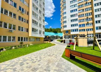 Продаю однокомнатную квартиру, 33 м2, Крым, улица Кирова, 155Ак2