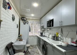 Продаю 2-комнатную квартиру, 31.5 м2, Армавир, улица Ефремова, 139