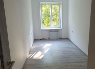 Продажа 3-комнатной квартиры, 55.8 м2, Гатчина, Красноармейский проспект, 16