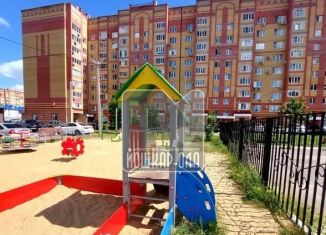 Продаю 2-ком. квартиру, 85 м2, Йошкар-Ола, улица Эшкинина, 25
