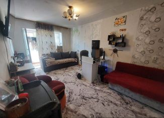 Продам 2-ком. квартиру, 45.3 м2, Свободный, Октябрьская улица, 38