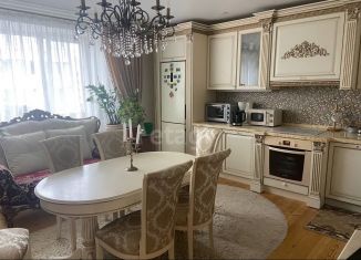 Продается 3-ком. квартира, 78.2 м2, Ульяновск, улица Радищева, 3к1