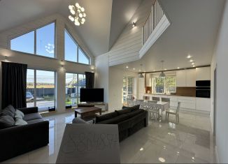 Сдаю в аренду коттедж, 230 м2, Петергоф, Старо-Гостилицкое шоссе, 39