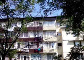 Сдается в аренду 1-ком. квартира, 15 м2, Сочи, улица Чебрикова, 36, микрорайон Ареда