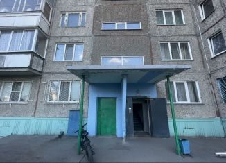 Продается 1-ком. квартира, 30 м2, Новоалтайск, улица Военстроя