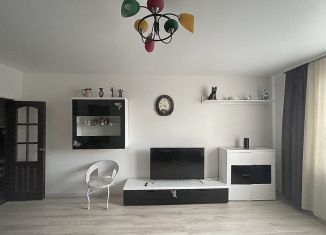 Сдам в аренду 2-комнатную квартиру, 64.5 м2, Калининград, Орудийная улица, 32Б