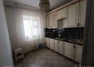 Продается двухкомнатная квартира, 43 м2, Грозный, улица Вахи Алиева, 16