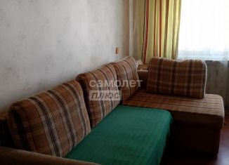 Продаю 2-ком. квартиру, 40.6 м2, Калужская область, улица Ленина, 38