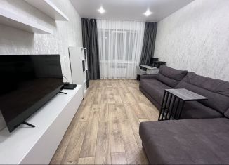 Продам 2-комнатную квартиру, 52 м2, Березники, улица Мира, 80