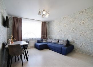 Продам 1-ком. квартиру, 41 м2, Тюмень, улица Павла Шарова, 7к1