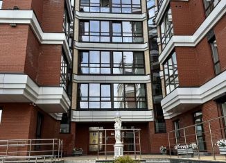 Продается 3-ком. квартира, 51.4 м2, Киров, улица Свободы, 110