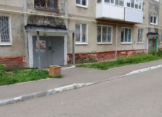 Продается 3-комнатная квартира, 60 м2, Березники, улица Мира, 87