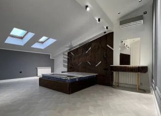 Сдача в аренду 3-комнатной квартиры, 160 м2, Татарстан, улица Баумана, 36