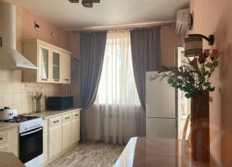 Продажа 2-комнатной квартиры, 60.3 м2, Крым, проспект Ленина, 49