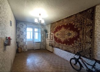 Продаю 3-ком. квартиру, 61.4 м2, Калуга, Окружная улица, 4к2