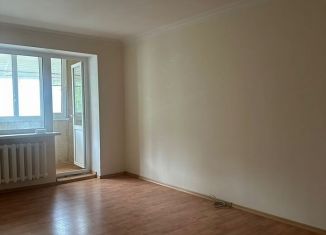 Продажа 3-ком. квартиры, 58 м2, Черкесск, улица Жуковского, 11