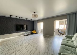 Продаю трехкомнатную квартиру, 108.4 м2, Салават, бульвар Салавата Юлаева, 71