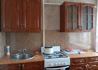 Сдаю в аренду 1-ком. квартиру, 33 м2, Республика Башкортостан, улица Имая Насыри, 1