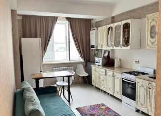 Продается 1-ком. квартира, 46 м2, Махачкала, улица Ирчи Казака, 69А