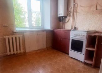 Продаю 2-ком. квартиру, 43.7 м2, Нефтекамск, улица Ленина, 38А