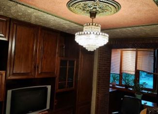 Сдаю в аренду 1-комнатную квартиру, 386 м2, Москва, улица Конёнкова, 15