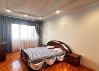 Сдача в аренду 3-ком. квартиры, 120 м2, Пятигорск, проспект Свободы, 65к2