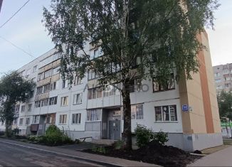 Продается 2-ком. квартира, 54 м2, Киров, проспект Строителей, 30