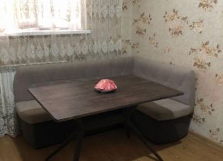 Сдаю в аренду однокомнатную квартиру, 50 м2, Махачкала, улица Абдуразака Шахбанова, 6Д