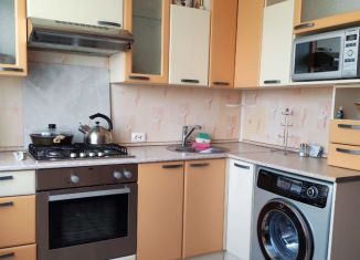 Сдача в аренду 2-ком. квартиры, 54 м2, Кингисепп, улица Химиков, 9