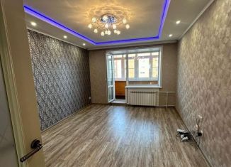 Продаю 3-ком. квартиру, 59 м2, Ефремов, Интернациональная улица, 4