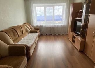 Продается 2-ком. квартира, 50 м2, Агрыз, улица Максима Горького, 13