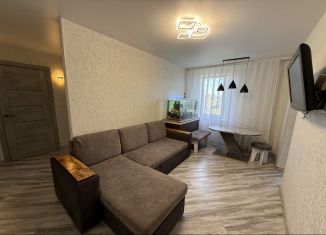 Продается трехкомнатная квартира, 54.9 м2, Сарапул, улица Седельникова, 148