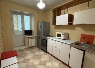 Сдача в аренду 2-ком. квартиры, 48.8 м2, Тюмень, улица Ленина, 57