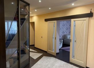 Продается четырехкомнатная квартира, 114 м2, Барнаул, Новгородская улица, 26