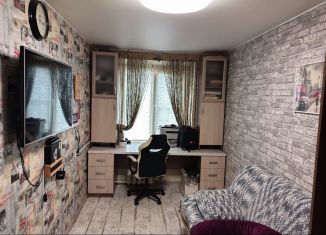 Продается трехкомнатная квартира, 56 м2, Колпино, проспект Ленина, 29