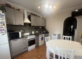 Продаю однокомнатную квартиру, 40 м2, посёлок Парголово, улица Первого Мая, 107к3