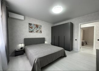 Сдается 3-комнатная квартира, 100 м2, Оренбургская область, улица Орджоникидзе, 86