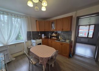 Продам трехкомнатную квартиру, 48.3 м2, Карелия, Центральная улица, 26