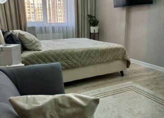 Продажа 1-комнатной квартиры, 40 м2, Крым, улица Крымской Весны, 6к2