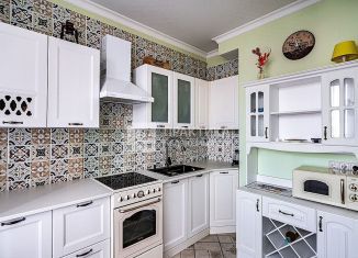 Продам 2-ком. квартиру, 62 м2, деревня Суханово, жилой комплекс Усадьба Суханово, к4, ЖК Усадьба Суханово